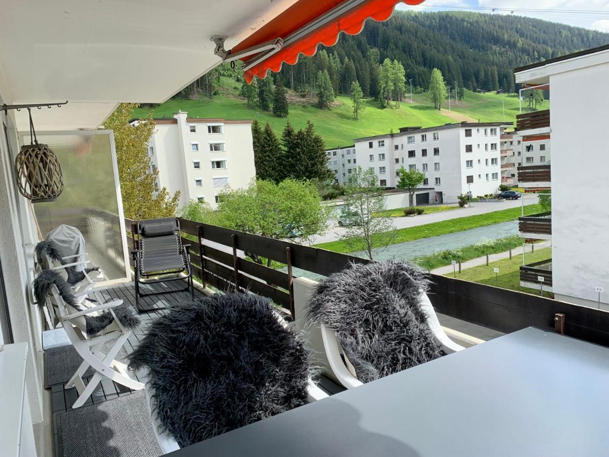 Holiday Apartment Bolgen - Close To Everything! Bolgen, Jakobshorn, Bus Stop, Train Station, Supermarket, Ski School, Ski Rentals, Restaurants And More! Давос Экстерьер фото
