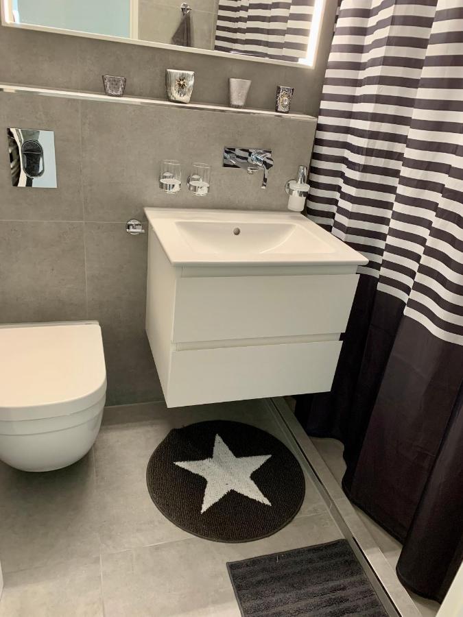 Holiday Apartment Bolgen - Close To Everything! Bolgen, Jakobshorn, Bus Stop, Train Station, Supermarket, Ski School, Ski Rentals, Restaurants And More! Давос Экстерьер фото
